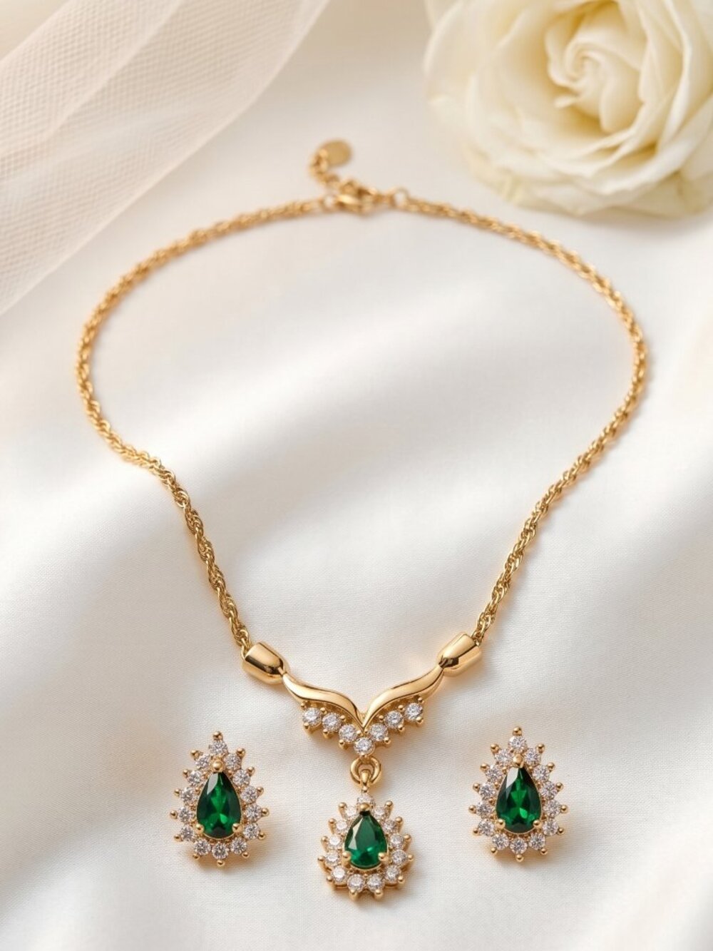ROMAN Green Gem & Gold Plated Matching Necklace & Earrings Set Worn Once!
